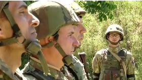 VIDEO Serviciul militar voluntar, o nouă propunere în România. Pregătire militară pentru tinerii până în 35 de ani